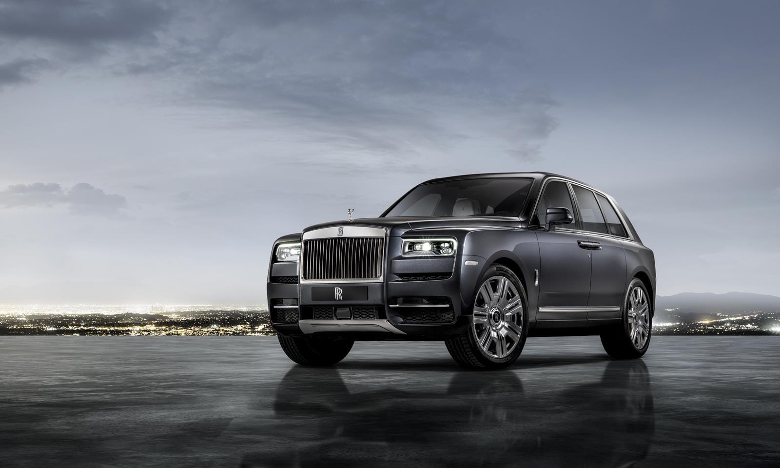 Chi tiết Rolls-Royce Cullinan 2021, Tham vọng thống trị SUV hạng sang