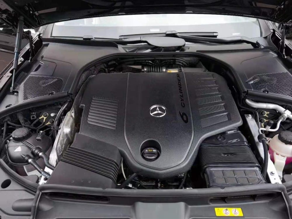 Động cơ của Mercedes-Maybach S480 2021