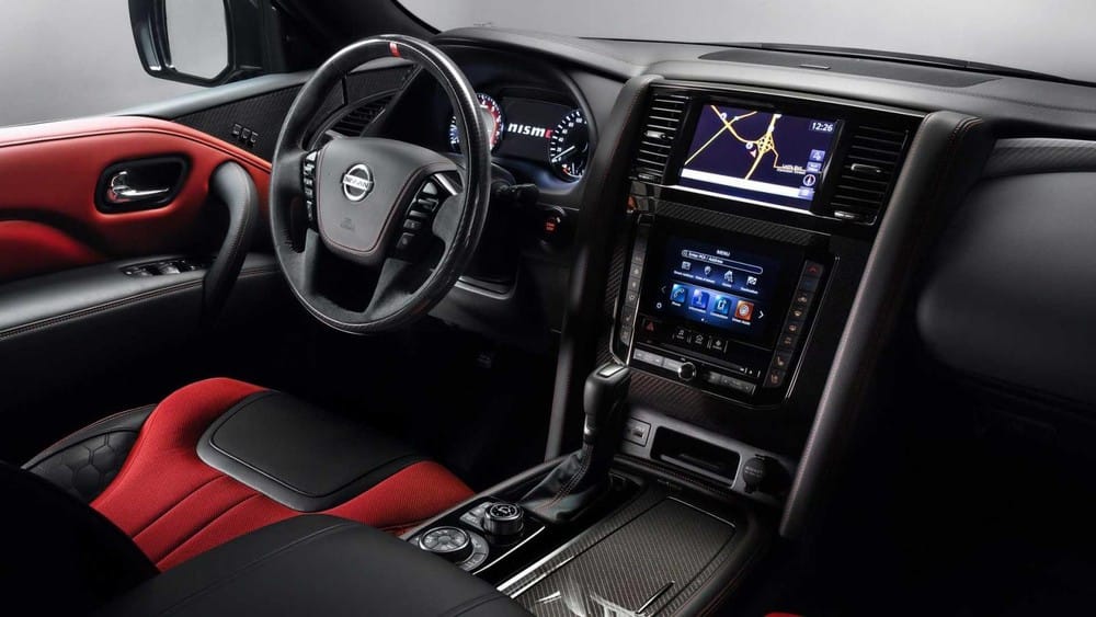 Nội thất bên trong Nissan Patrol Nismo 2021
