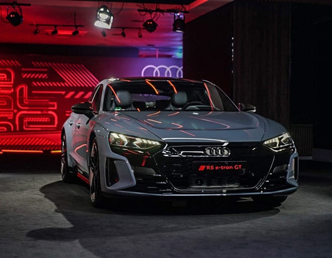  Audi e-Tron GT