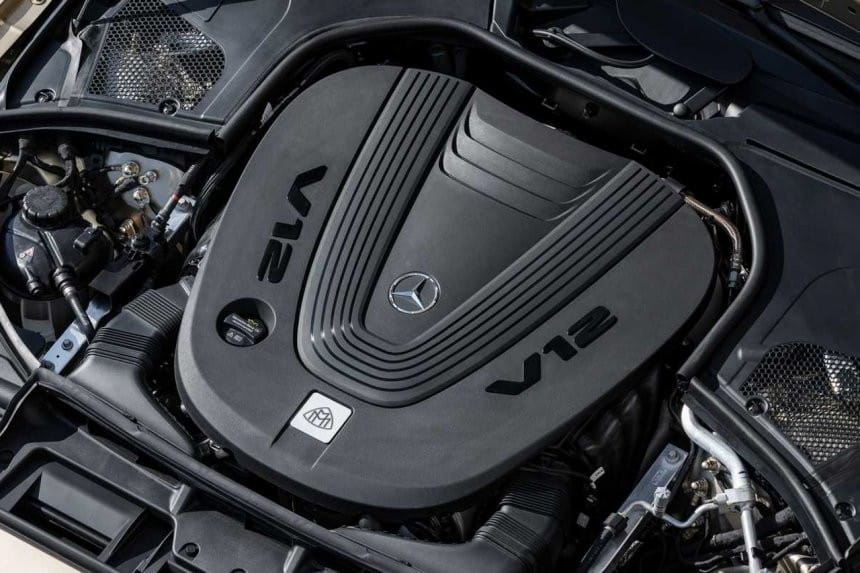 Động cơ của Mercedes-Maybach S680 2021