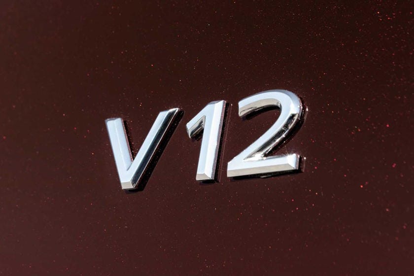 Mercedes-Maybach S680 2021 sẽ được trang bị động cơ xăng V12