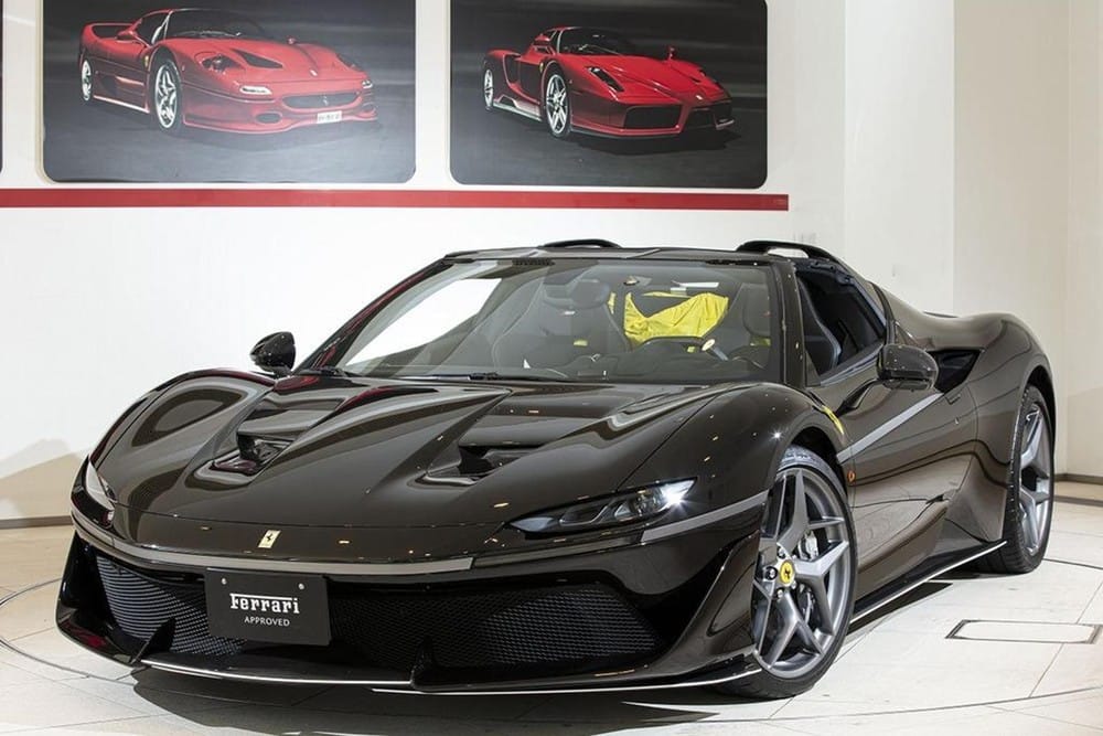 Ferrari J50: Siêu xe cực hiếm này đang được rao bán giá 83.2 tỷ đồng