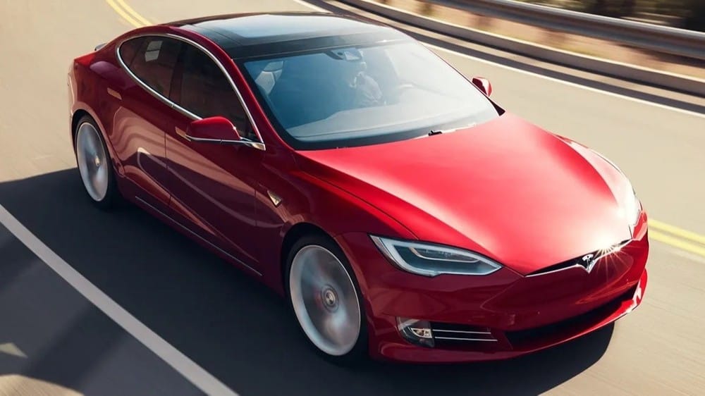 Tesla chấp nhận bồi thường 1.5 triệu USD cho khách hàng dùng Model S bị giới hạn dòng sạc và dung lượng pin
