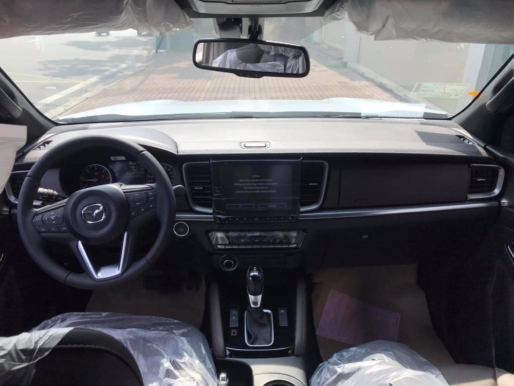 Nội thất của Mazda BT-50 2021.