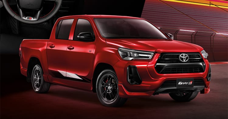 Toyota Hilux GR Sport 2021 sở hữu thiết kế trông thể thao hơn