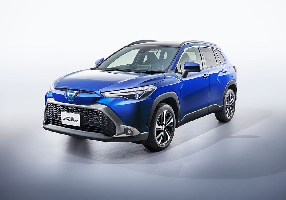 Cận cảnh thiết kế đầu xe của Toyota Corolla Cross 2021 dành cho Nhật Bản