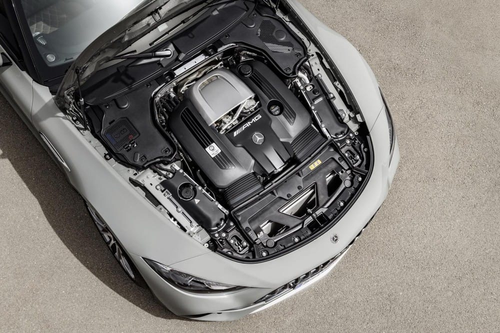 Mercedes-AMG SL 2022 trang bị động cơ V8 4.0L bi-turbo