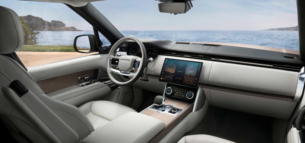 Nội thất của Range Rover 2022.