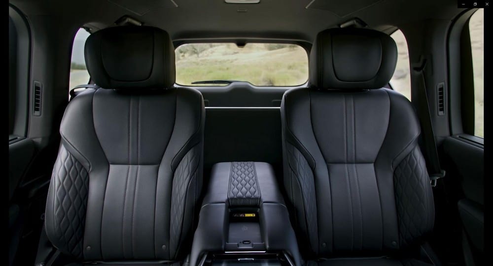 2 ghế thương gia độc lập của Lexus LX 2022 bản Ultra Luxury