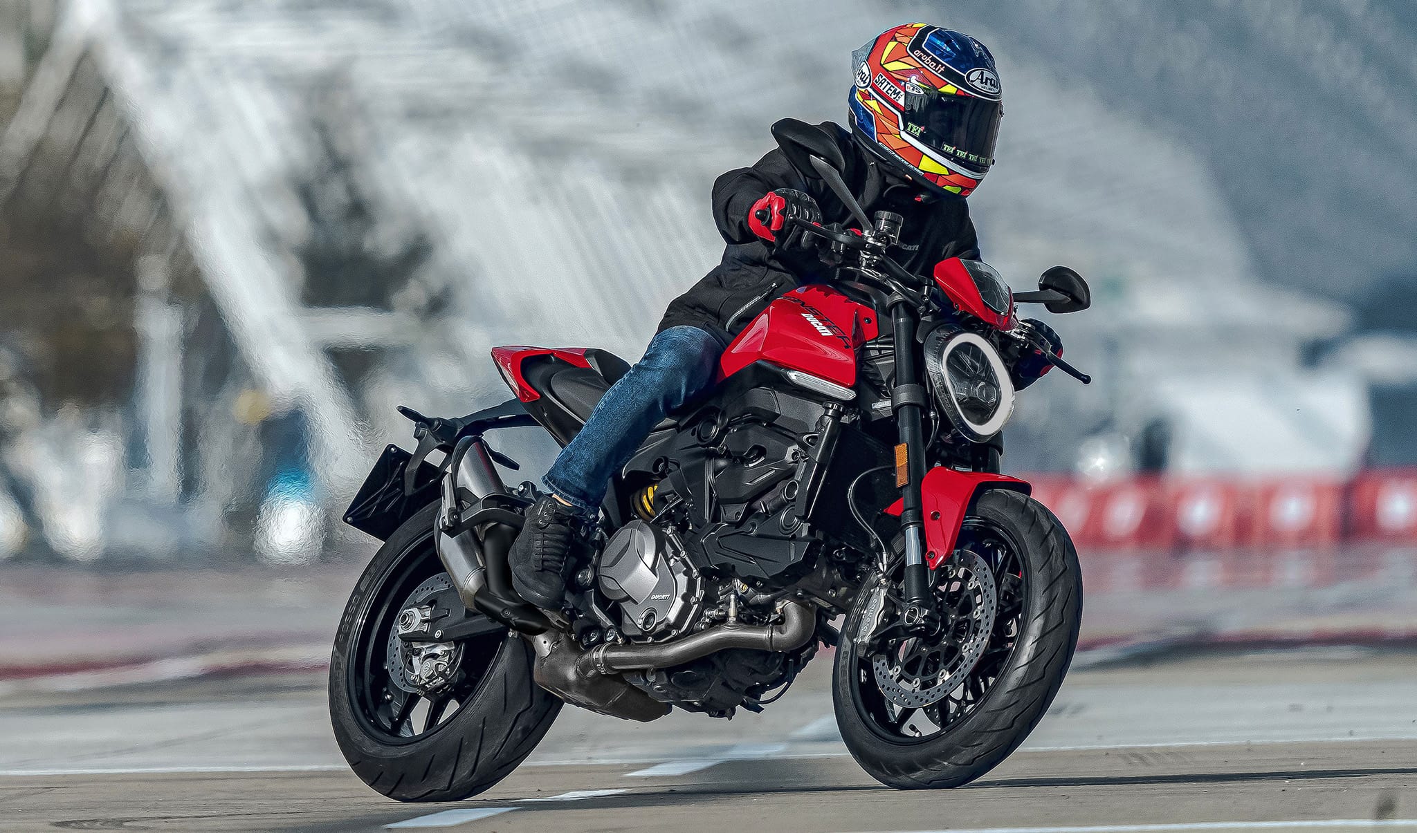 Ducati Monster 2021 có giá bán từ 17.680 USD tại ĐNÁ, sắp về Việt Nam