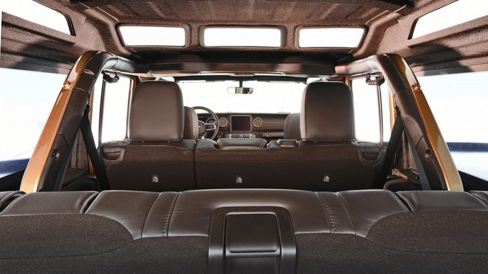 Jeep Wrangler Overlook Concept có thêm 5 cửa sổ trên trần