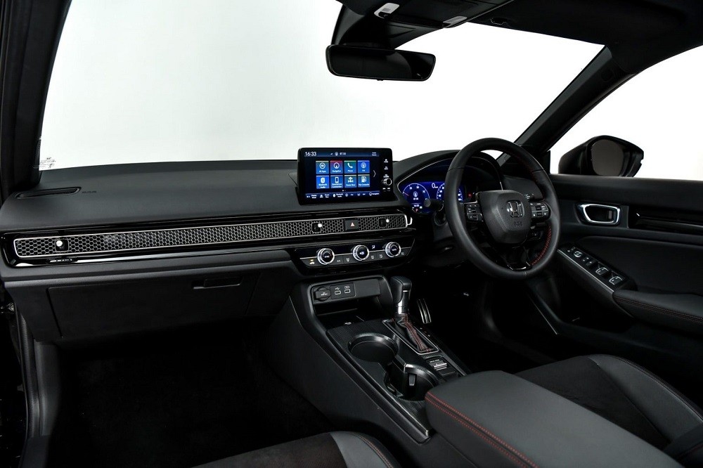 ... và màn hình trung tâm 9 inch của Honda Civic e:HEV 2022