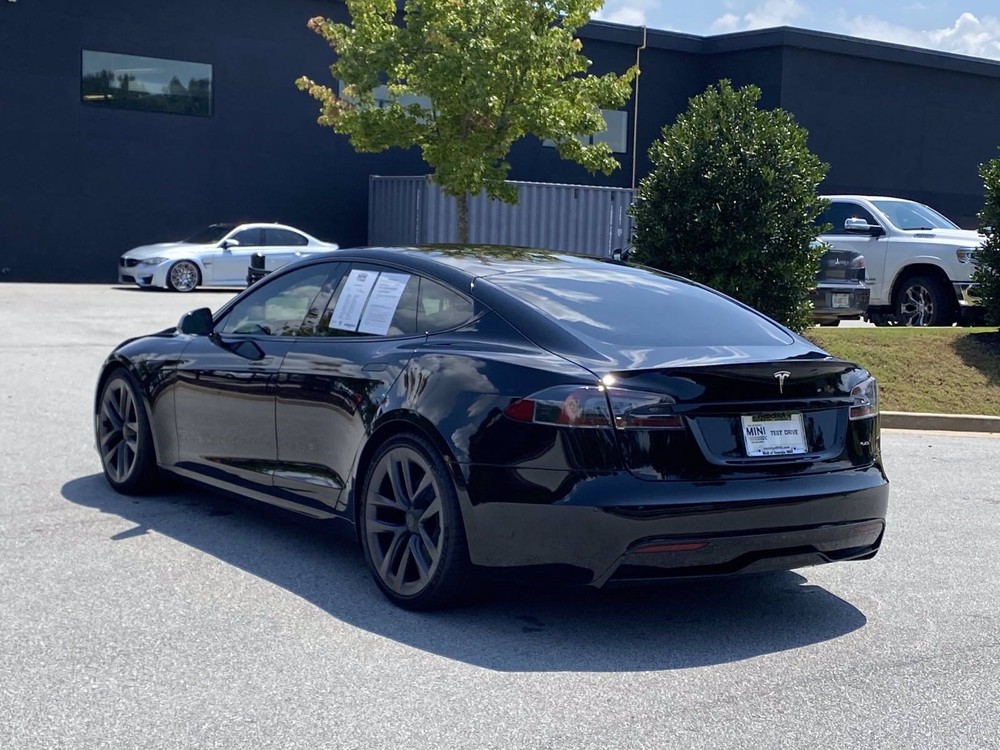 Thiết kế đuôi xe Tesla Model S Plaid 2022