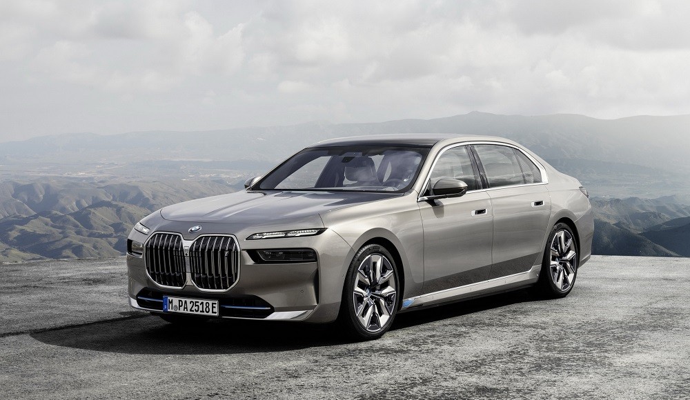 BMW i7 2023 chính thức được vén màn như phiên bản thuần điện của dòng 7-Series