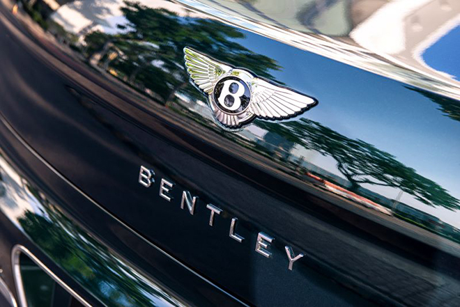 Bentley Flying Spur V8 2022 - 11