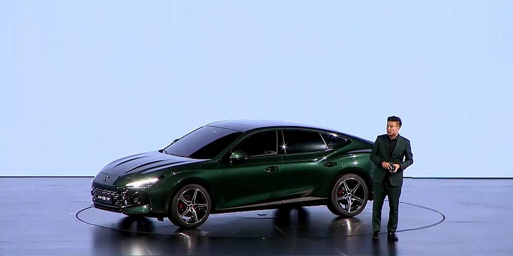 MG7 2023 được vén màn, cạnh tranh với Honda Civic, bằng thiết kế thể thao và động cơ mạnh mẽ